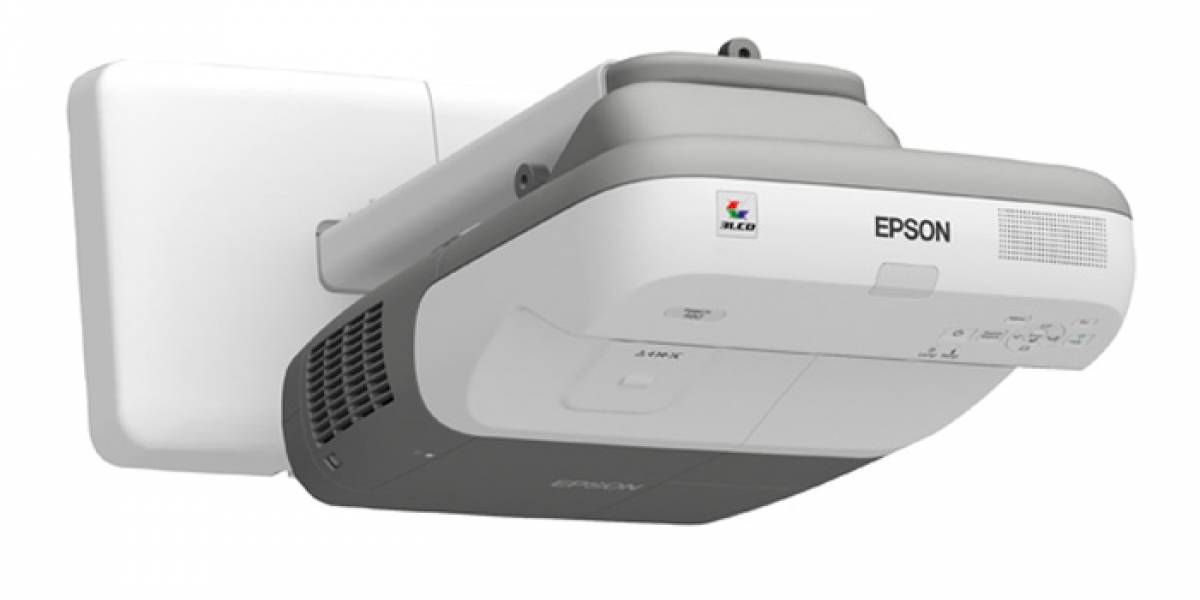 Epson quiere convertir las clásicas pizarras escolares en zonas interactivas