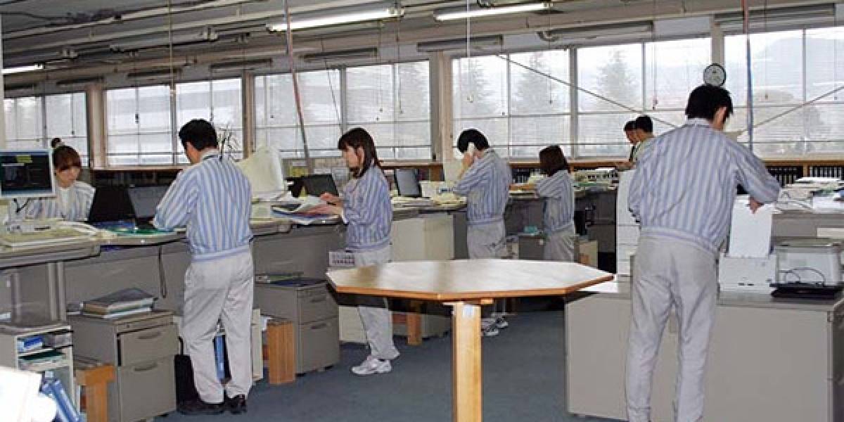 Empleados de Canon trabajan (casi) como esclavos