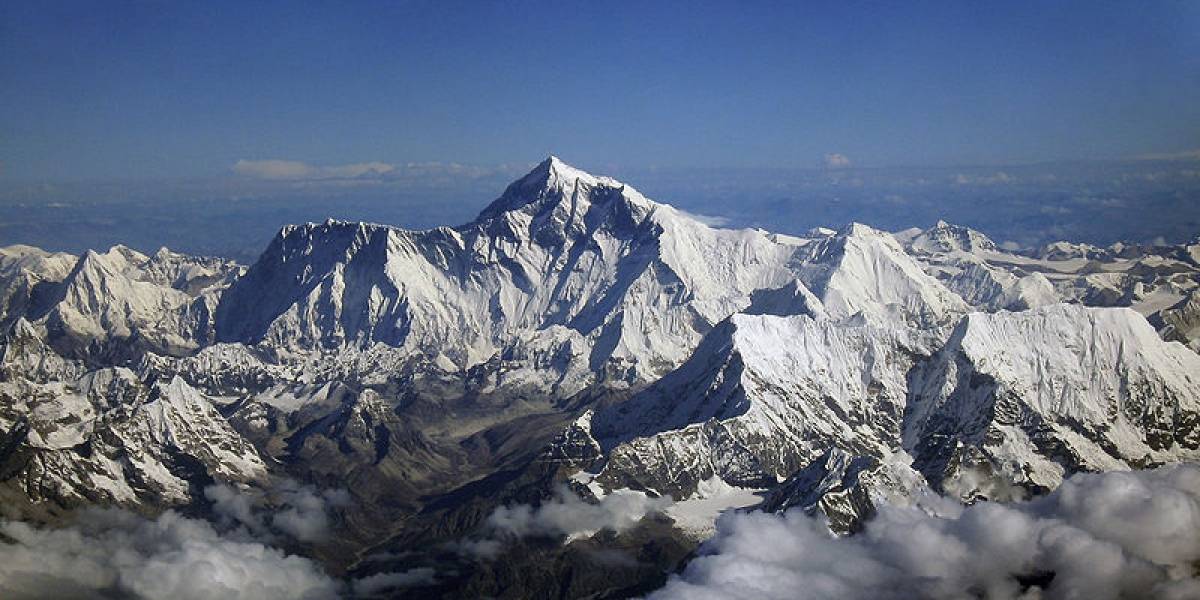 Ya se puede twittear desde el Everest con Internet 3G