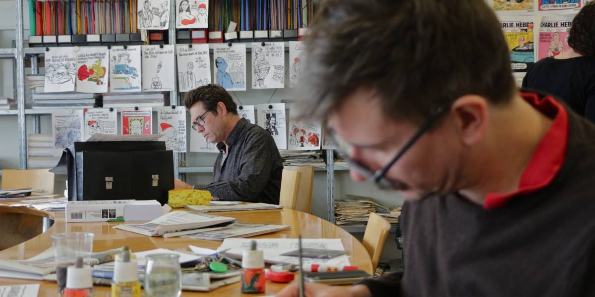 La revista satírica Charlie Hebdo sufre atentado en París