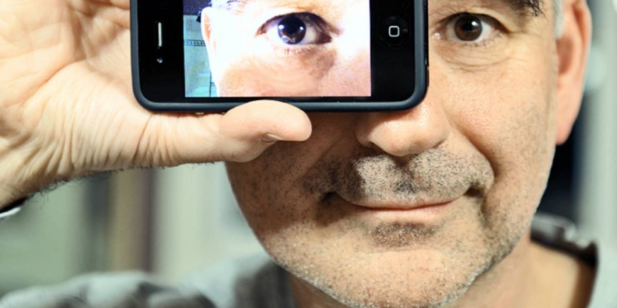 Desarrollan método para monitorear el glaucoma por medio de un implante y un smartphone