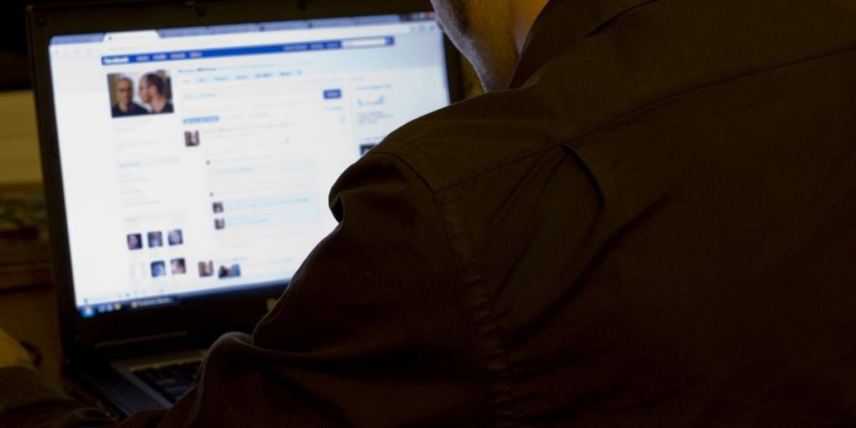 Latinoamericanos se conectan 9,2 horas promedio a redes sociales al mes