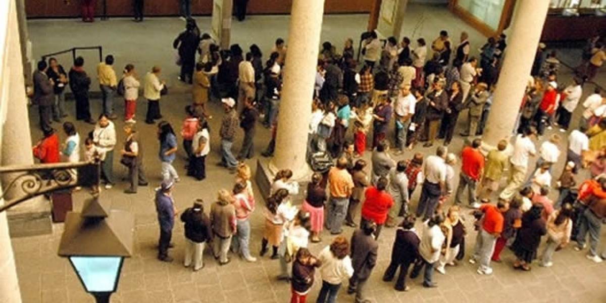 Chile: Gobierno busca eliminar las colas para trámites hacia el 2014