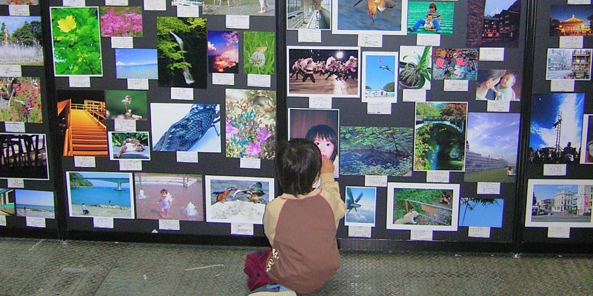 Windows 10 Redstone introducirá búsqueda inteligente en app de Fotos
