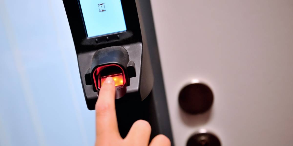 Trata a tu huella digital como a tu contraseña