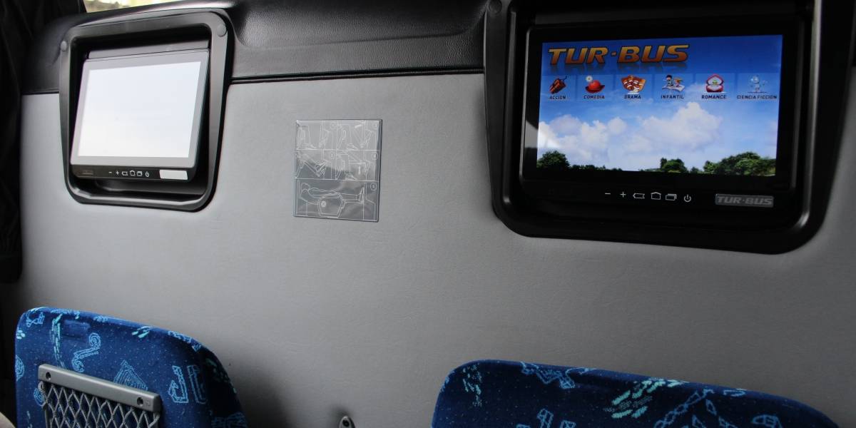 Tur Bus lanza servicio de entretención con pantallas táctiles para viajes al sur