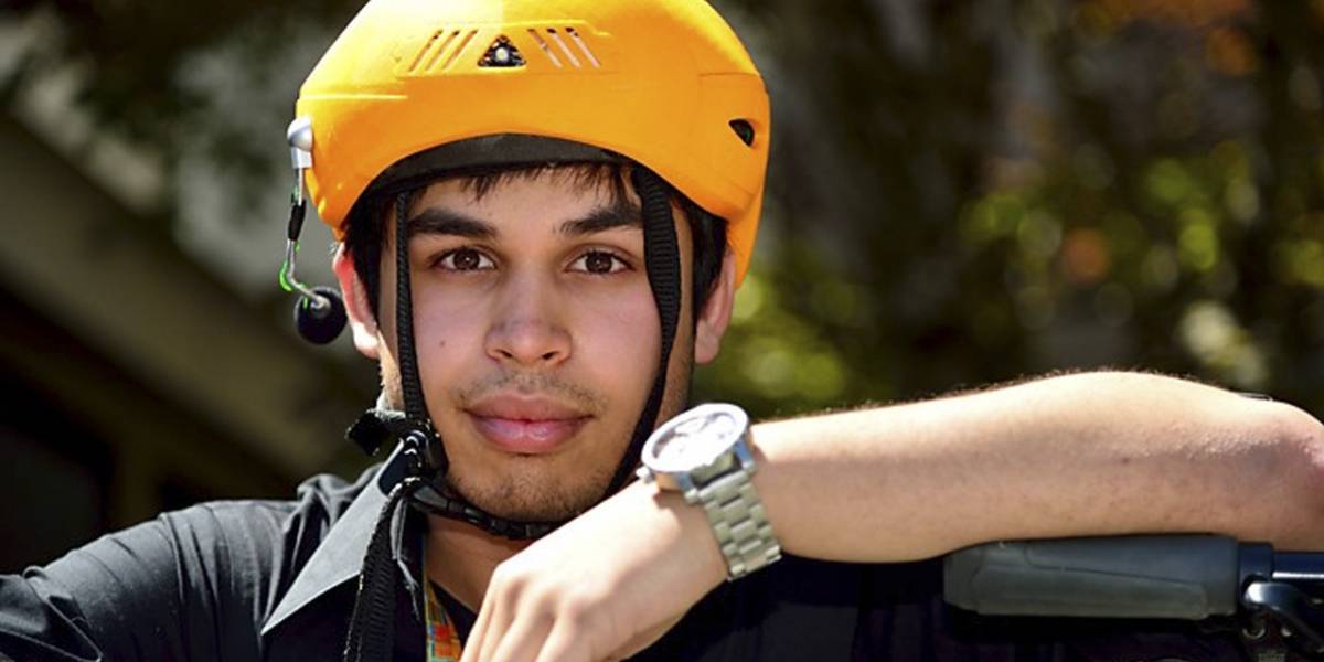 Estudiantes en Intel crean un "casco inteligente" para ciclistas