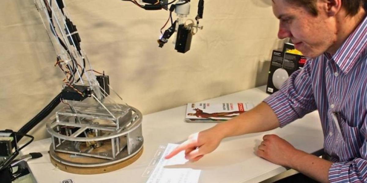 Crean computador para realidad aumentada que se conecta como ampolleta