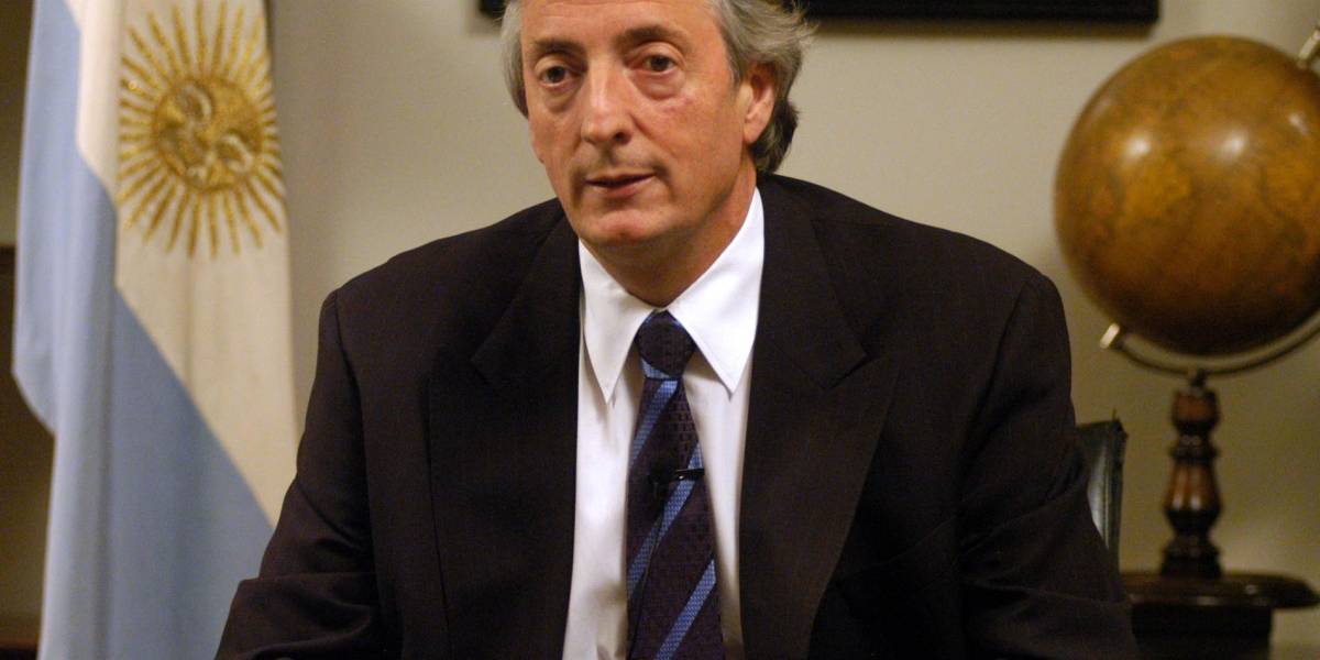 Muerte de Néstor Kirchner es tema principal de Twitter a nivel mundial