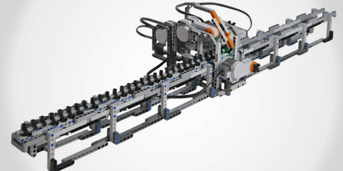 Construyen una máquina de Turing de Lego para honrar a su inventor