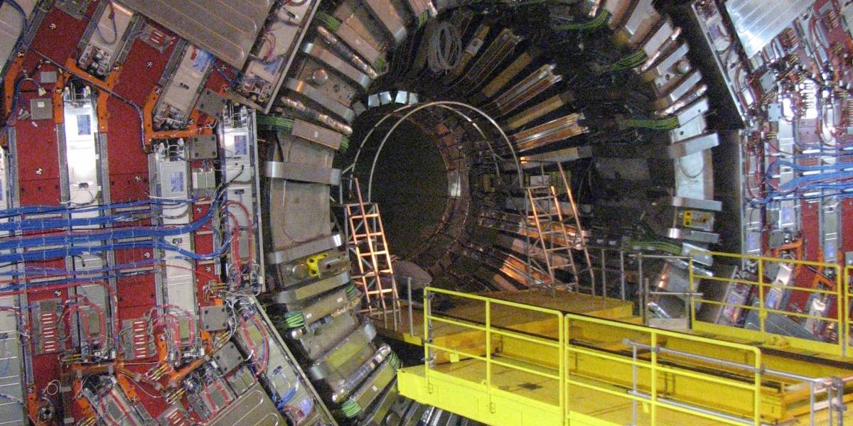 CERN buscará universos paralelos