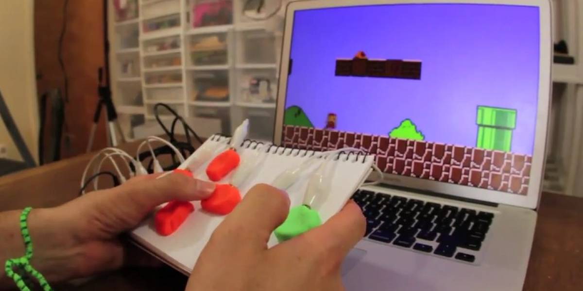 Makey Makey: El dispositivo que convierte casi cualquier superficie en una tecla o joystick