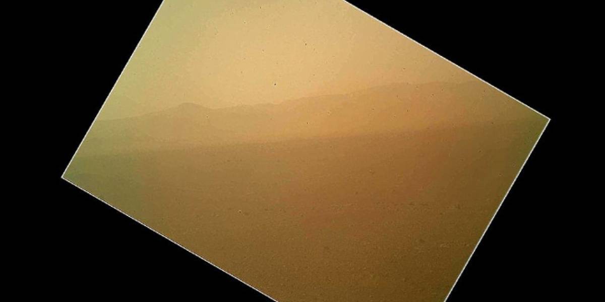 Curiosity manda su primera foto a color desde Marte
