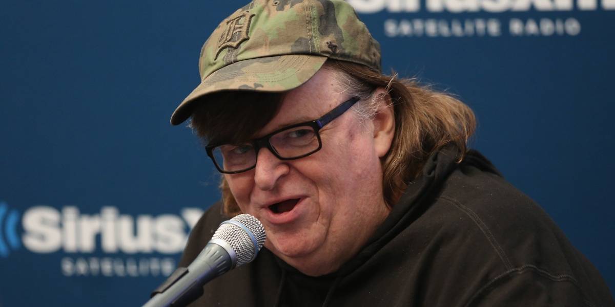 Michael Moore sorprende y estrena de la nada nueva película sobre Donald Trump