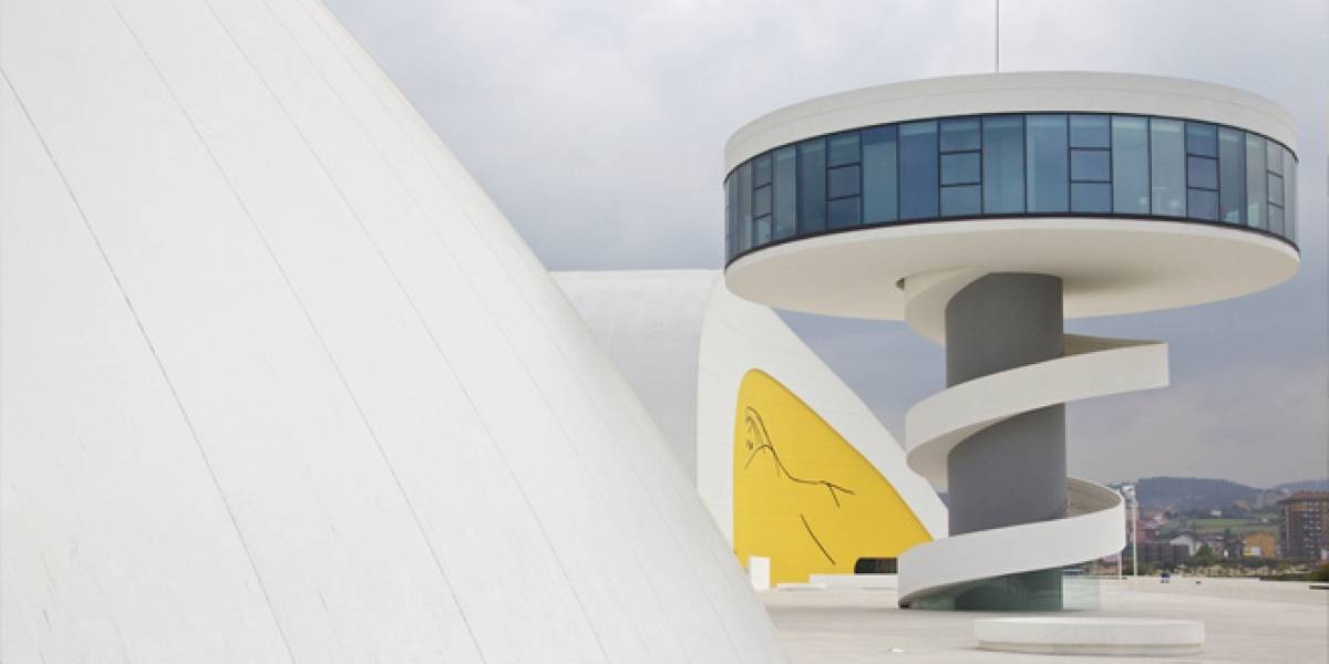 6 edificios espaciales y futuristas de Oscar Niemeyer