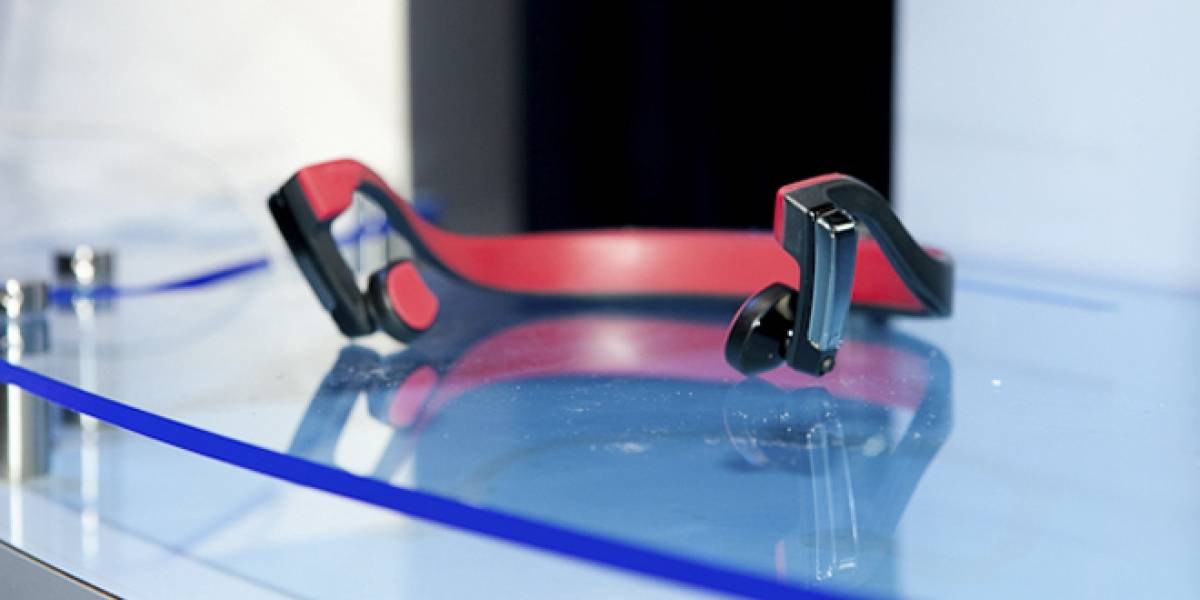 CES 2013: Panasonic y sus audífonos que transmiten el sonido a través de los huesos