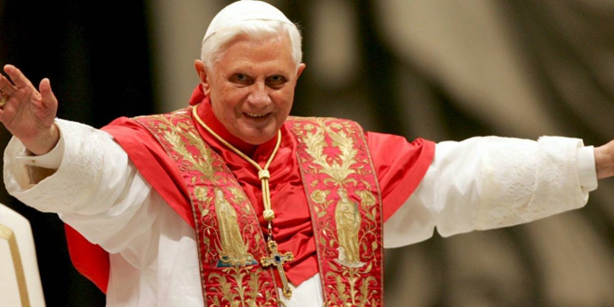 Papa Benedicto XVI llama a evangelizar vía redes sociales