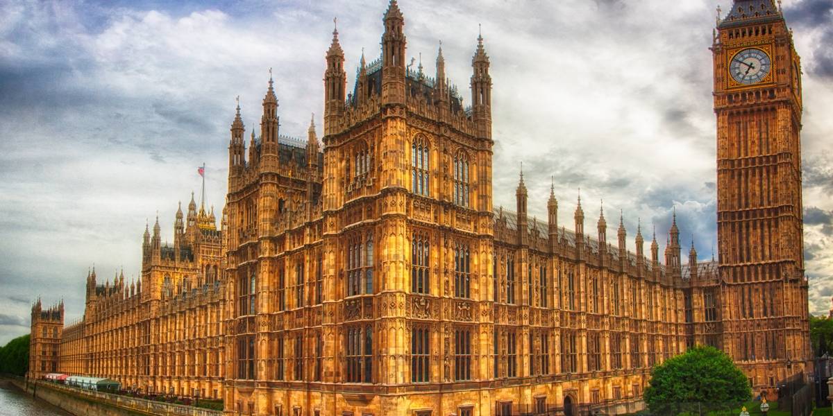 Parlamento británico le dice a Google que ignore aplicar el derecho al olvido