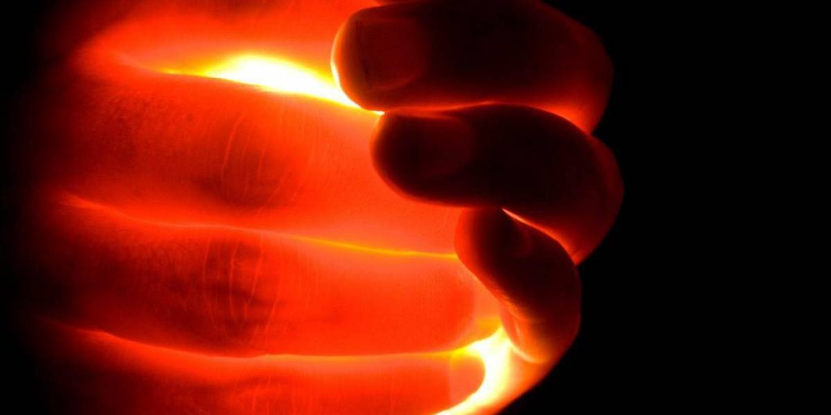 Científicos podrían crear PC un millón de veces más rápidas al 'exprimir' la luz