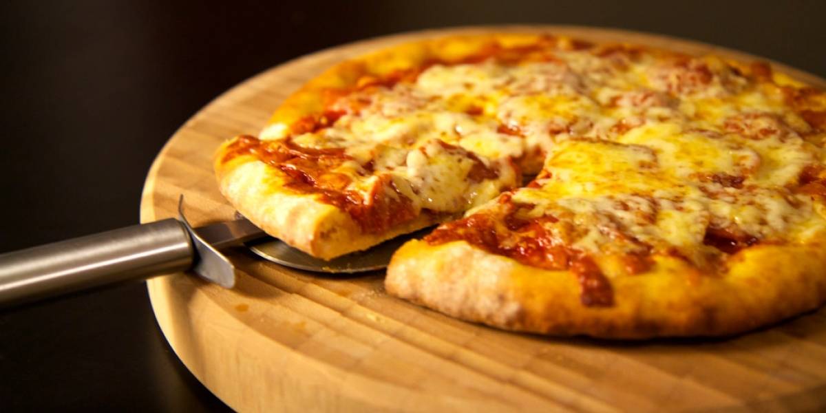 Científicos consideran al mozzarella como el mejor queso para una pizza