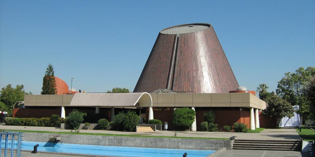 Planetario de Santiago reabre desde el 21 de diciembre