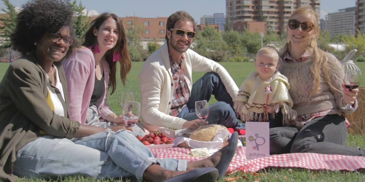 Políglota se adelanta a la Navidad y regala un picnic de idiomas
