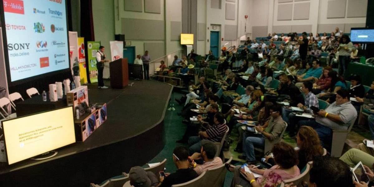 Puerto Rico celebra su quinta convención de blogueros
