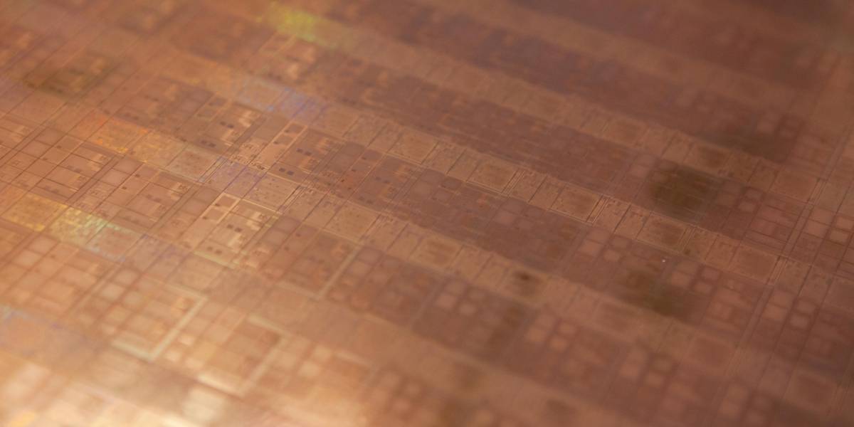 Intel abrirá sus fábricas para producir chips ARM