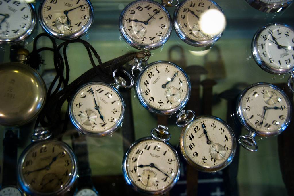 Relojes analógicos fueron eliminados en escuelas británicas porque alumnos no sabían ver la hora Relojes analógicos fueron eliminados en escuelas británicas porque alumnos no sabían ver la hora