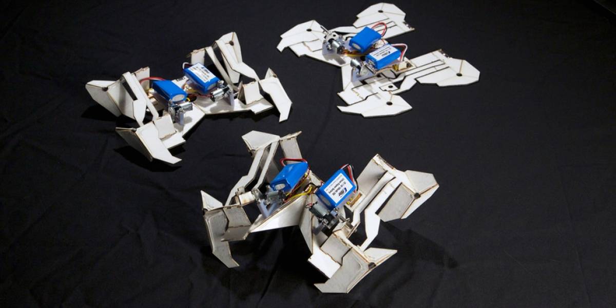 Crean robot que se pliega a sí mismo como figura de origami