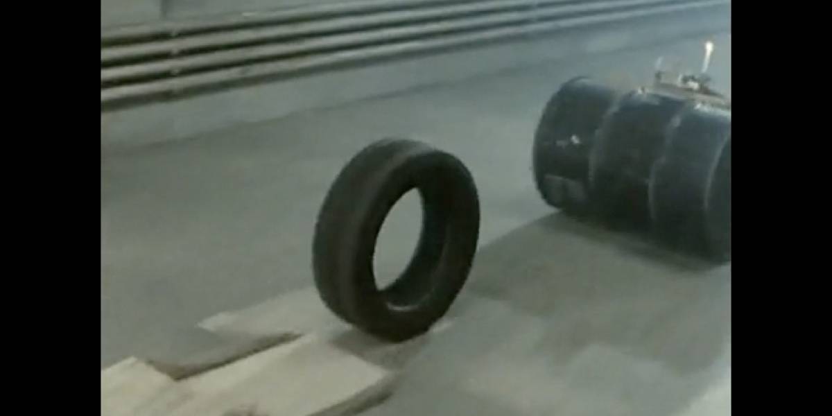 Entretenida máquina Rube Goldberg tiene al fuego como principal protagonista