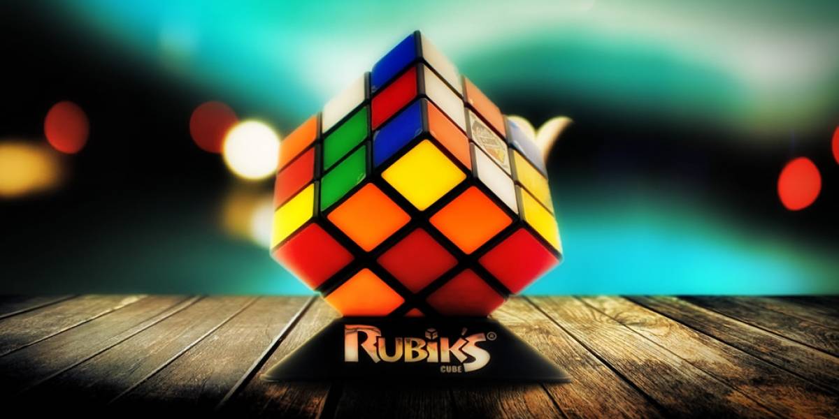 Construyen robot capaz de resolver un cubo rubik en casi 1 segundo