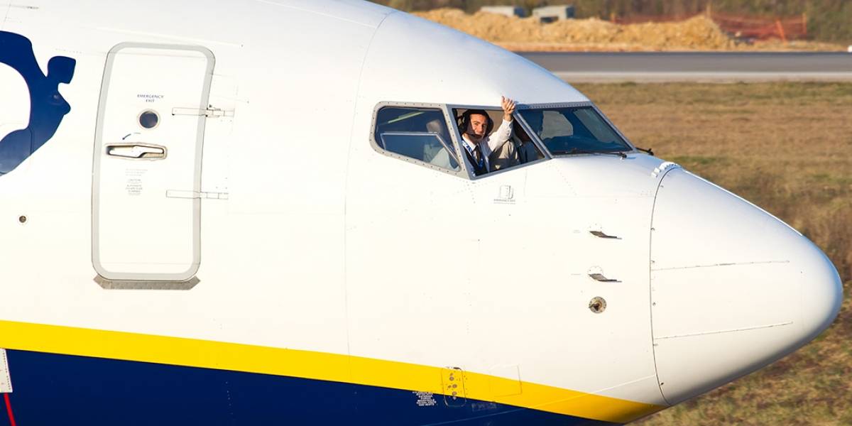 Ryanair permitirá el uso de dispositivos electrónicos en despegue y aterrizaje