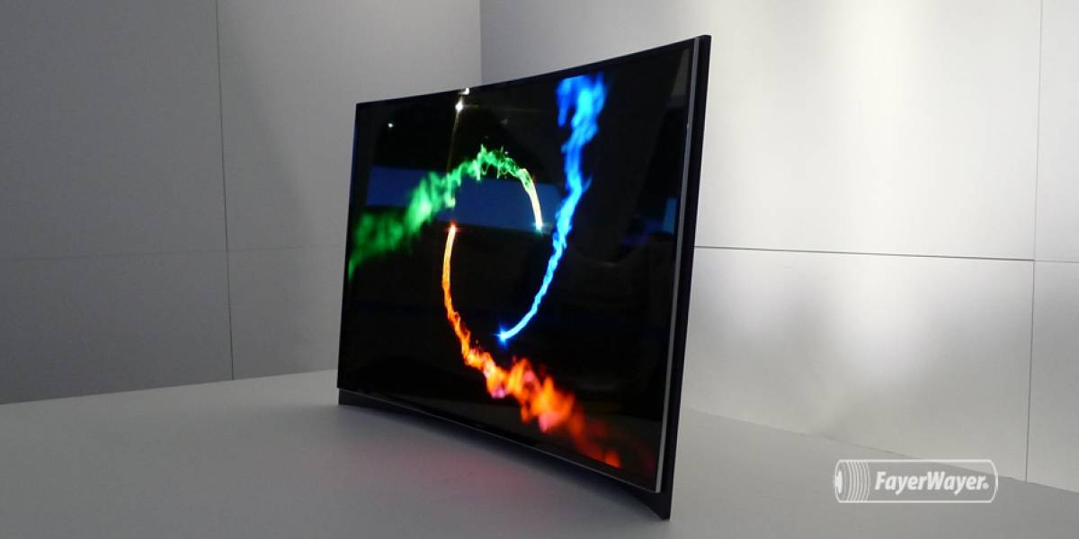 Samsung le pone precio a su primer televisor OLED curvo