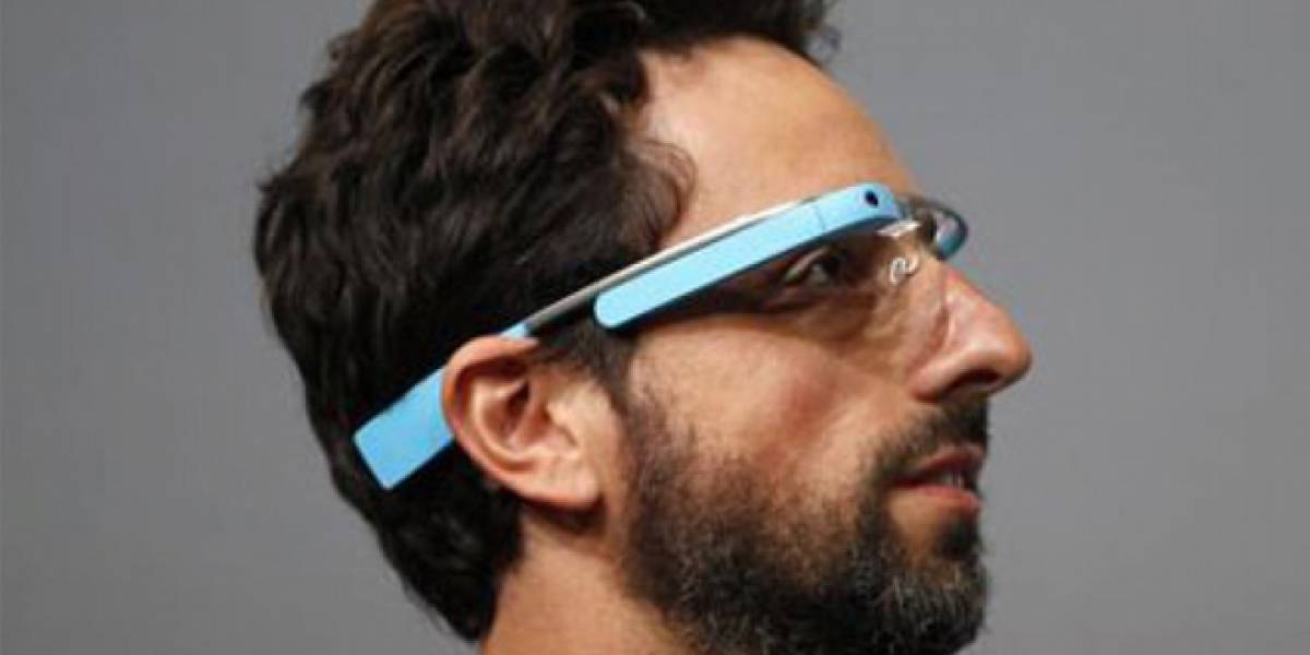 Mark Zuckerberg ya prepara a Facebook para la llegada de Google Glass