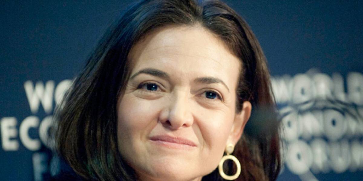 Facebook nombra a Sheryl Sandberg como primera mujer en su junta directiva