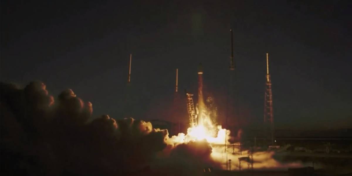 SpaceX lleva por primera vez un satélite al espacio