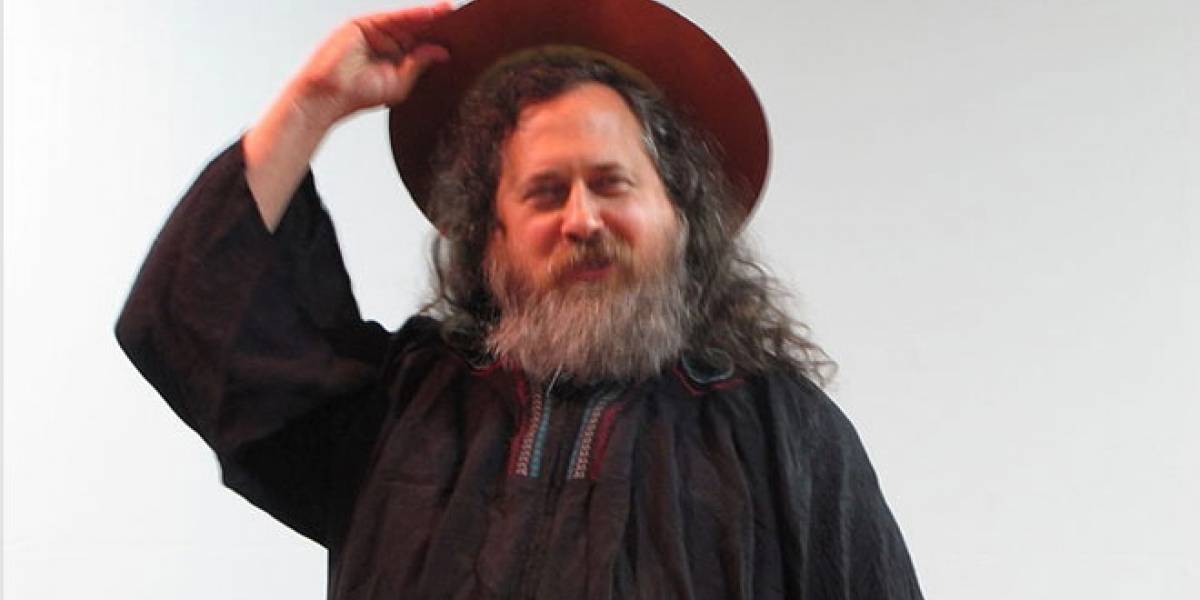 Stallman insiste: "Apple es el peor enemigo de la libertad del usuario"