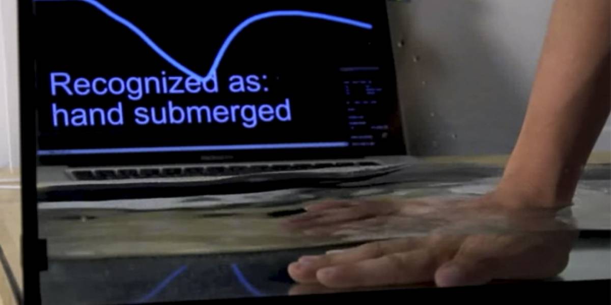 Ultrabooks llegarán pronto a los USD$599... gracias al plástico