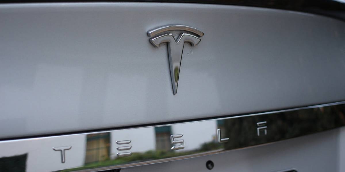 Tesla invita a hackear sus autos para hallar vulnerabilidades
