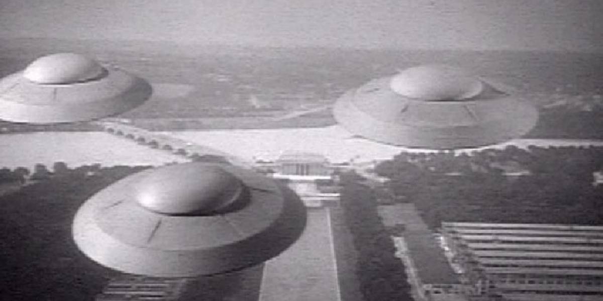 Oficiales retirados dicen que aliens visitaron la Tierra para desactivar bombas atómicas