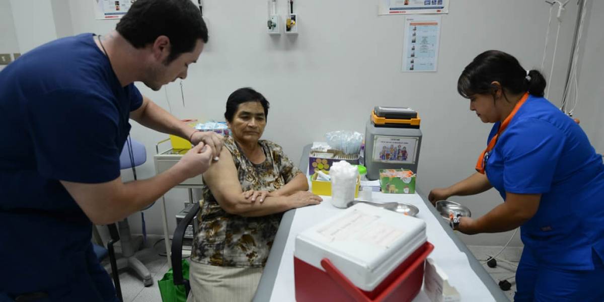 En marcha proyecto para crear Centro Nacional de Vacunas en Chile