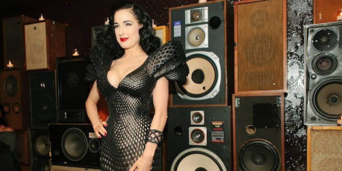 Dita von Teese luce el primer vestido impreso en 3D, inspirado en la sucesión de Fibonacci
