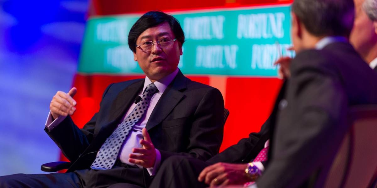 CEO de Lenovo vuelve a compartir su bono con los trabajadores