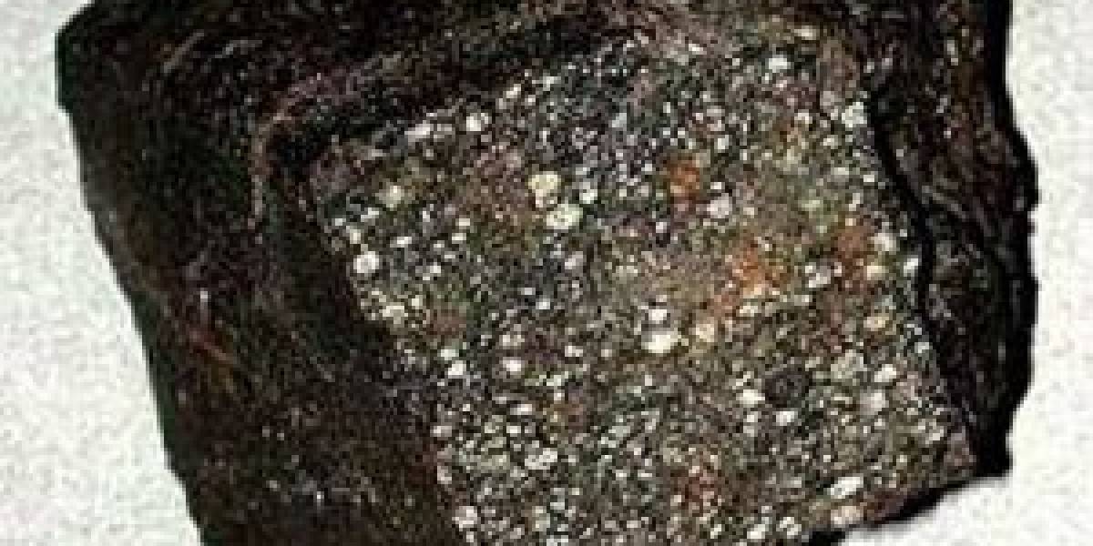 Investigadores encuentran un meteorito que podría dar luces sobre la vida en la Tierra