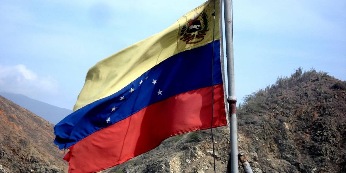 Presidentes de Venezuela y Nicaragua ofrecen asilo a Edward Snowden
