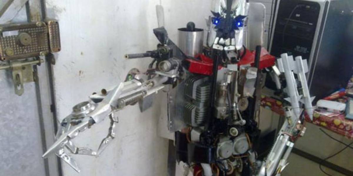La versión china y casera de un decepticon
