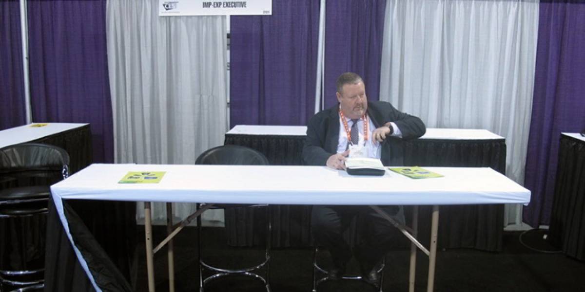 CES 2012: Con ustedes, el stand más triste de todos