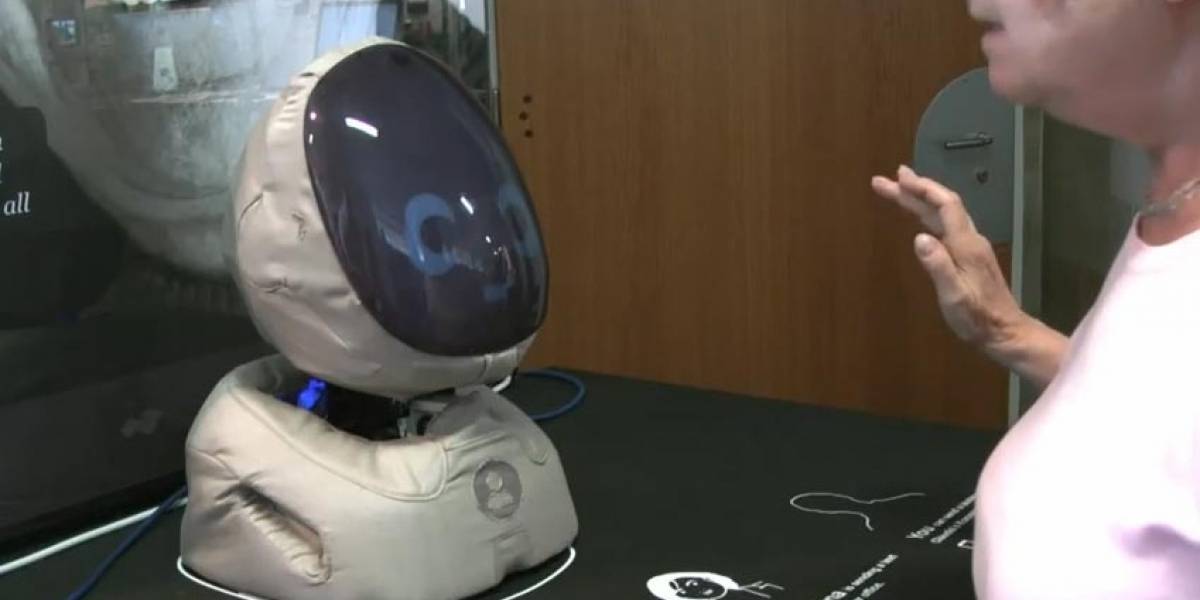 Kompott: Cabeza robot con comunicación intuitiva