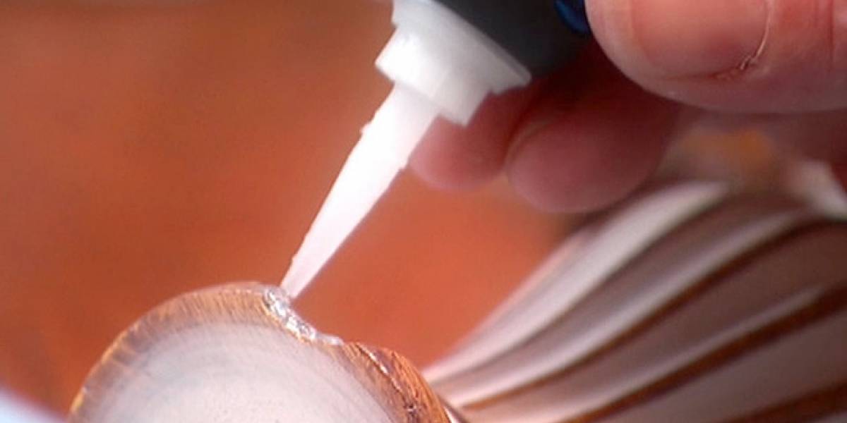 El origen del cianoacrilato (alias “La gotita” o “Super glue”)
